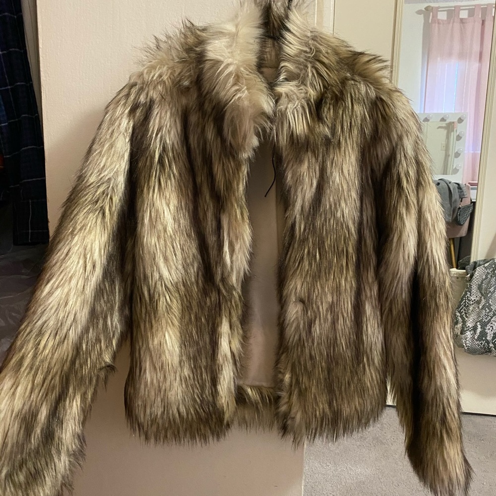 Fur coat - Picture 3 of 3